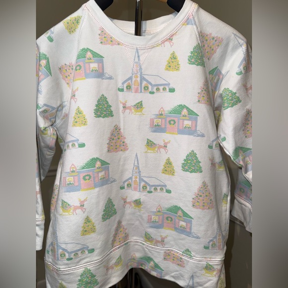 The Beaufort Bonnet Company Cassidy Comfy Crewneck House on the Hill, size 6 - Picture 2 of 5